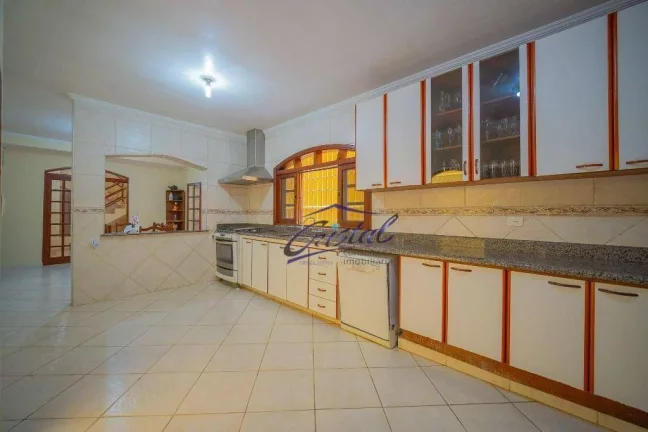 Imagem Casa com 5 quartos (1 suíte) à venda, 393 m² - Vila Yara - Osasco/SP
