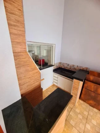Imagem VENDE-SE CASA NO PARQUE UNIVERSITARIO PROXIMO AO LADO DA AVENIDA DOS CONDOMINIOS - Excelente casa em ótima localização no bairro - Terreno 198 metro
