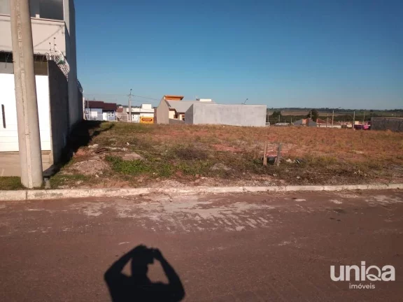 Terreno em localização alta e central no Residencial Galápagos em Camobi