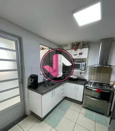Imagem Vendo Sobrado em Condomínio my flowers , Bairro Goiabeiras Casa com ótima localização próxima a...