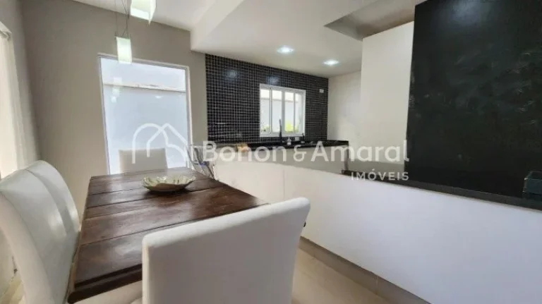 Imagem Sobrado Impecavél no Residencial Terras do Barão