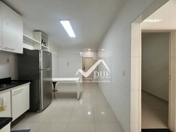 Imagem Ótimo Apartamento 2 dormitórios mais dependência na quadra da praia Aparecida em Santos
