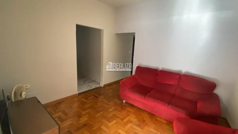 Imagem Imóvel com 6 dormitórios à venda no Bairro Boa Vista, Uberaba