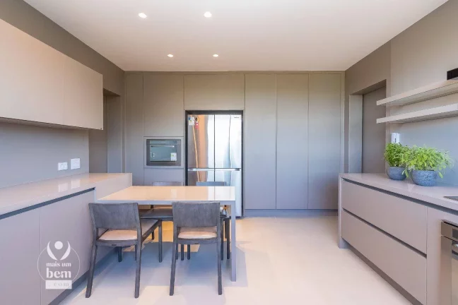 Imagem 1 apartamento por andar de 265m², 3 suítes, 2 lavabos, com 4 vagas de garagem à venda, por R$ 5.400.000 - Juvevê