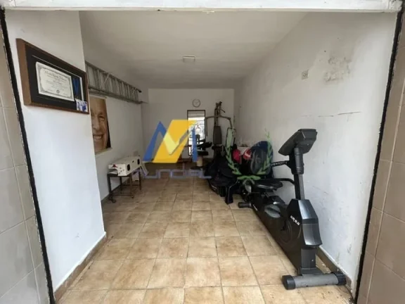 Imagem Casa Térrea Isolada com Terreno Plano de 260m² Bairro Olímpico.
