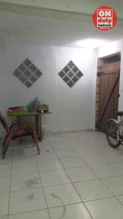 Imagem Casa à venda, 55 m² por R$ 180.000,00 - Rádio Club - Santos/SP