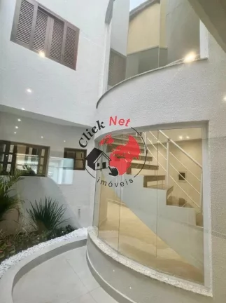 Imagem Lindo sobrado à venda localizado no Parque das Nações, Santo André com 3 suítes, 4 vagas, 210 m².