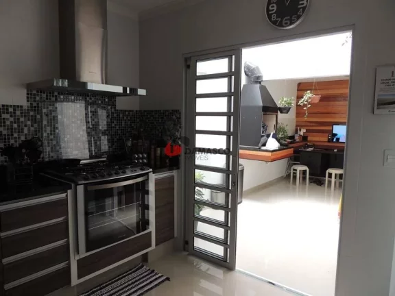 Imagem Sobrado à venda 3 Quartos, 1 Suite, 5 Vagas, 262M², Santa Maria, São Caetano do Sul - SP