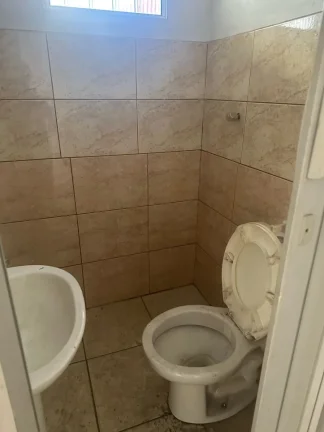 Imagem Terreno de 300m² localizado em Santo André, SP, ideal para projetos comerciais ou de investimento.