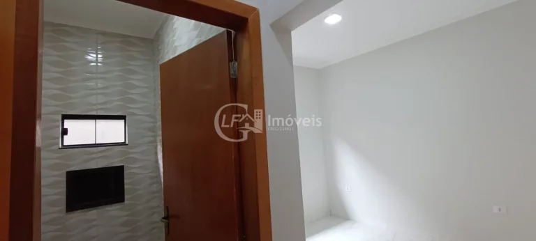 Imagem Casa à Venda em Campo Grande-MS 3 quartos, 1 suíte, 1 sala, 3 vagas de garagem, 98m² - Vila Santo Amaro!