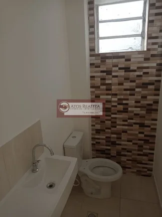 Imagem Sobrado à Venda em Jardim das Imbuias com casas de aluguel, SP -