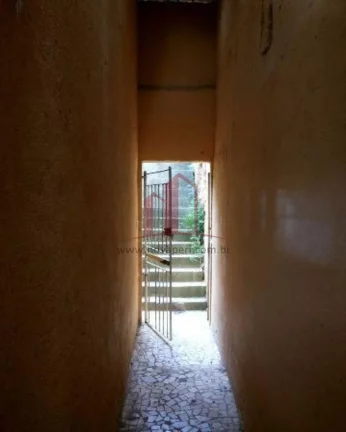 Imagem Terreno à venda em Franco da Rocha-SP, bairro Companhia Fazenda Belém - 1 quarto, 1 banheiro, 28m² de área.