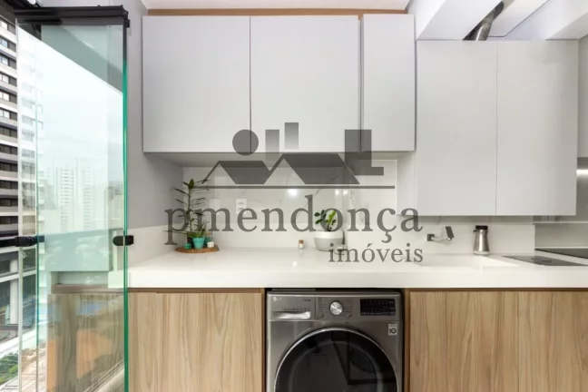 Imagem Apartamento mobiliado na João Moura com 60m², 1 suíte e 1 vaga.