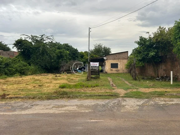 Imagem Casa à venda em Corumbá-MS, bairro Popular Nova: 2 quartos, 1 sala, 1 banheiro, 1 vaga de garagem, 120m².