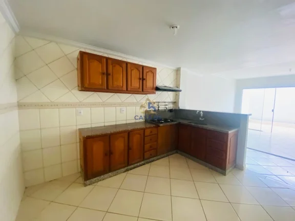Imagem Venda - Casa Tipo Sobrado - 3 quartos sendo 1 suíte - Avenida Monte Líbano - Cuiabá