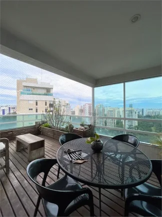 Imagem Apartamento à venda ou para alugar com 4 quartos, sendo 4 suítes, no condomínio Vilaggio Panamby, São Paulo - SP
