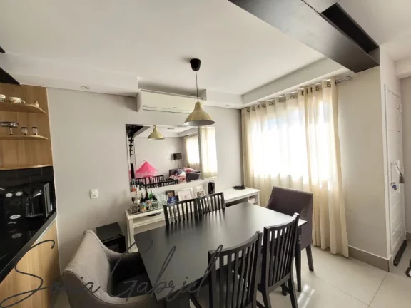 Imagem Casa em Condomínio à Venda em Valinhos-SP - 3 Quartos, 1 Suíte, 2 Salas, 2 Banheiros, 2 Vagas, 97m² no Jardim Santa Helena!