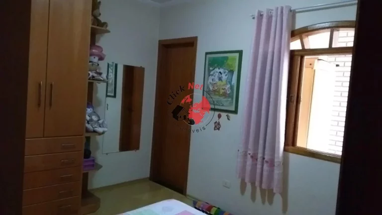 Imagem Sobrado com 3 suítes e 2 vagas, sala comercial e edícula à venda no bairro Jordanópolis, São Bernardo do Campo - Estuda permuta