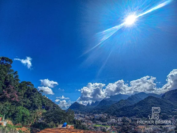 Imagem Casa à venda, 263 m² por R$ 900.000,00 - Fazendinha - Teresópolis/RJ