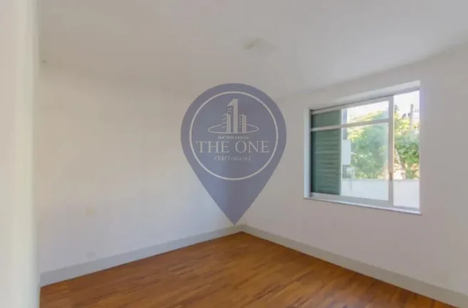 Imagem Luxuoso apartamento de 3 quartos na Vila Monumento, São Paulo-SP: 182m², 1 suíte, 2 salas, 4 banheiros e vaga de garagem.