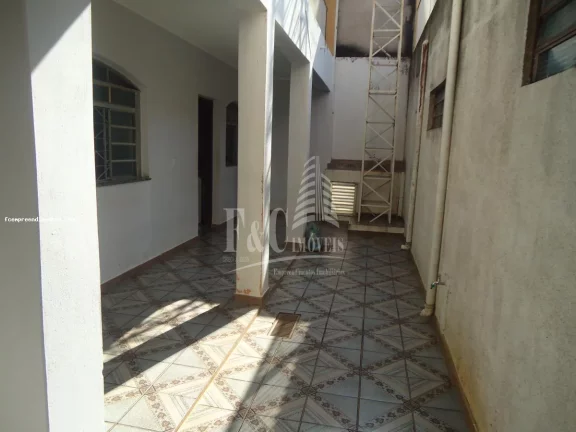 Imagem Casa para Venda em Limeira, JARDIM DO LAGO, 3 dormitórios, 3 suítes, 2 banheiros, 6 vagas