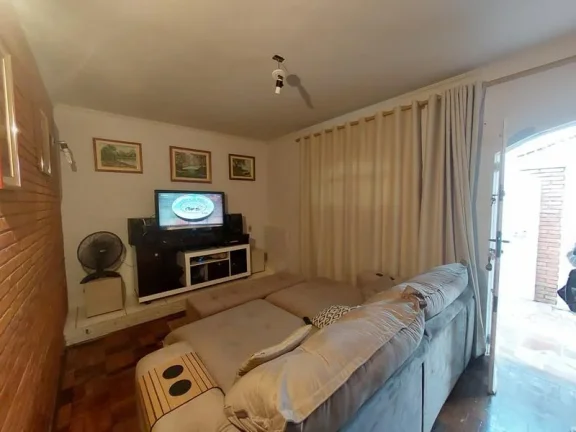 Imagem Casa de esquina 4 quartos - Boa Vista - em Botucatu