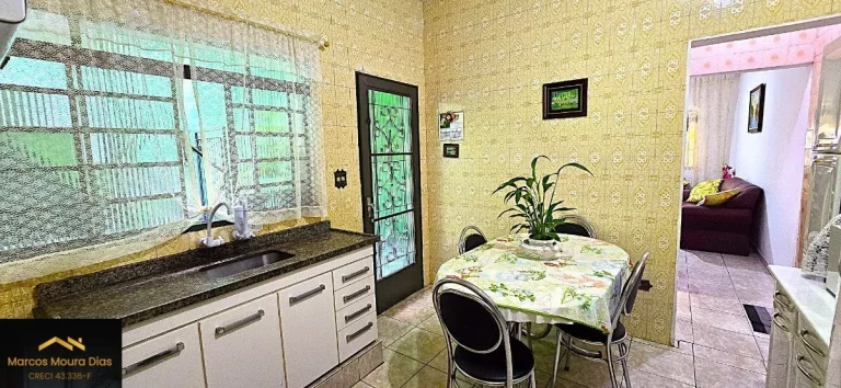 Imagem Casa Sobrado com 5 quartos ( dormitórios) 3 Banheiros e 2 Vagas no Jardim D Abril