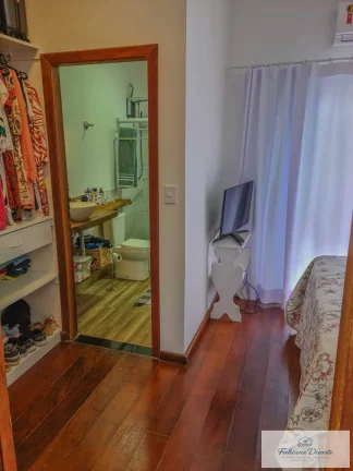 Imagem Casa sobrado bem localizada no Itagua , 02 suítes