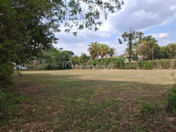 Imagem Terreno plano de 1.800m², já cercado.

A região também está em processo de melhorias, com obras...