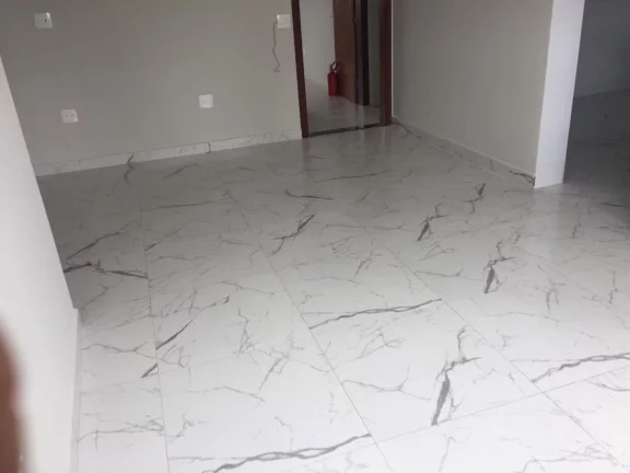 Imagem VENDE-SE APARTAMENTO 1º ANDAR NA VILA NOSSA SENHORA DAS GRAÇAS
