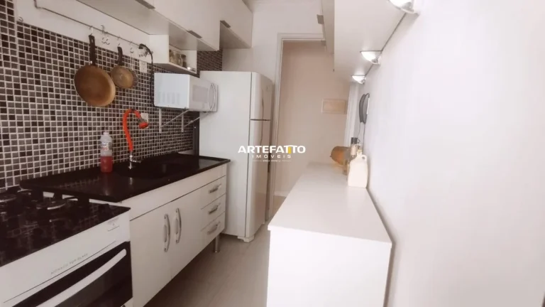 Imagem Apartamento 2 dormitórios varanda e vaga de garagem