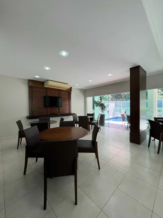 Imagem Apartamento mobiliado na Praia Brava com 1 suíte, 2 demi-suítes e 2 vagas de garagem em Itajaí/SC