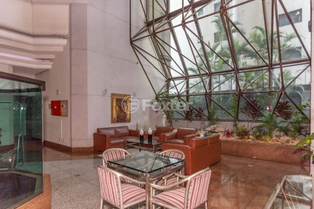 Imagem Oportunidade !! Apartamento Moema com localização privilegiada.