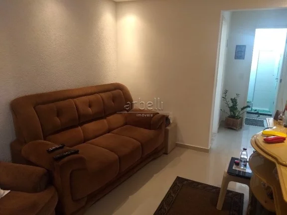 Imagem Apartamento térreo com 48 metros quadrados, com dois quartos com piso em porcelanato e teto rebaixa...