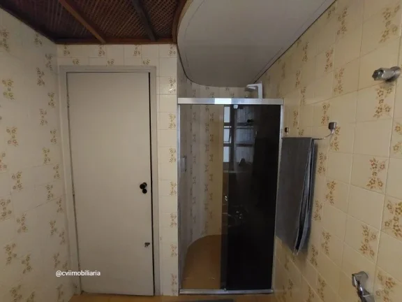 Imagem Descubra seu novo lar no coração do bairro Funcionários, em Belo Horizonte! Este espaçoso aparta...