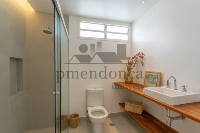 Imagem Apartamento com 181m² na Rua Itambé, 3 suítes e 2 vagas.