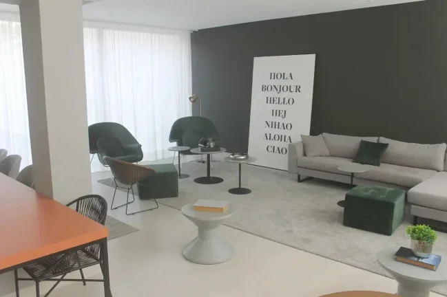 Imagem Studio 35M², 1 Suíte, 1 Banheiro, Academia, Salão de Festas, Salão de Jogos, Playground, Lavanderia Administrada pela OMO, SPA, Próximo ao Metrô.
