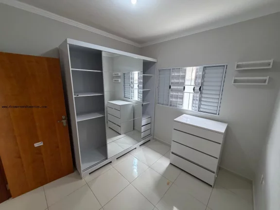 Imagem Casa em Condomínio para Locação em Limeira, Jardim Residencial Campo Novo, 3 dormitórios, 2 banheiros, 2 vagas