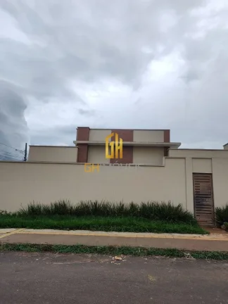 Imagem Casa com 3 quartos no Sítio Santa Luzia, em terreno com 330m² com 155m² de área construída poss...