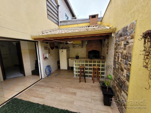 Imagem Sobrado Alto Padrão de 3 Dormitórios -- Sitio das figueiras.
