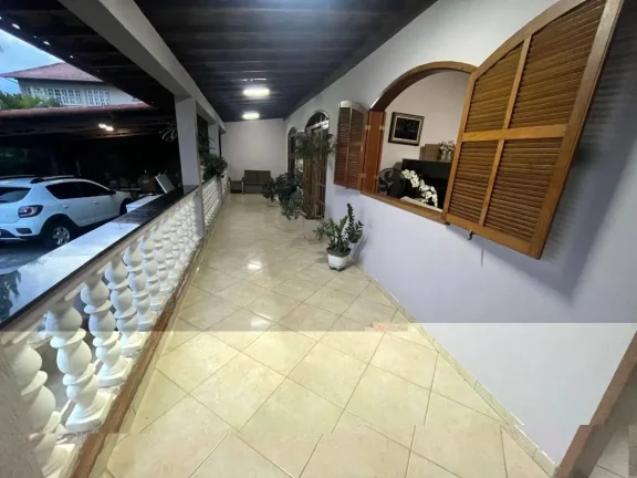 Imagem Ótima Oportunidade: Casa Espaçosa com 4 quartos no bairro Nova Suíça