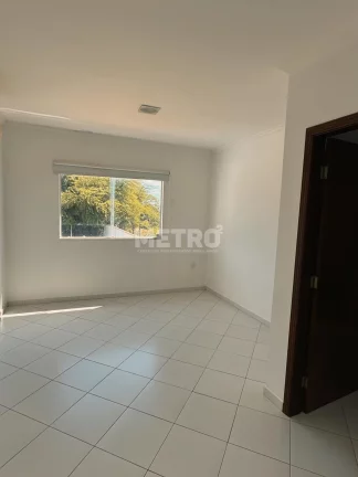Imagem Casa, Cond. Água Viva, Piscina, Gourmet com churrasqueira, 4 4, sendo 2 suítes