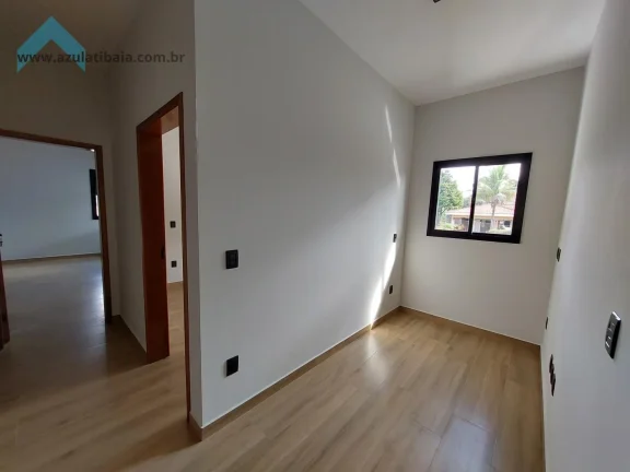 Imagem Casa Térrea à Venda no Jardim Morumbi  Atibaia | 3 Suítes e Piscina