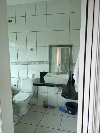 Imagem Sobrado com 3 dormitórios à venda, 220 m² por R$ 700.000,00 - Cidade Edson - Suzano/SP