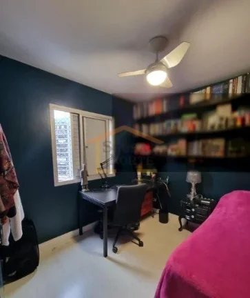 Imagem Apartamento com 82m², distribuído em 3 dormitórios, sendo 1 suíte, todos com armários. Possui s...