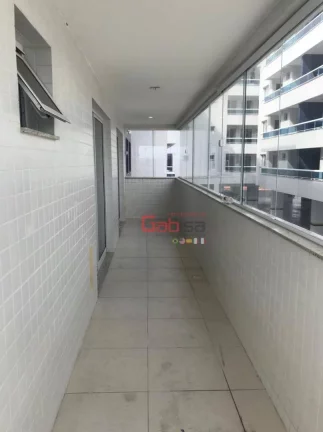 Imagem Apartamento com 2 dormitórios à venda, 68 m² por R$ 550.000,00 - Braga - Cabo Frio/RJ