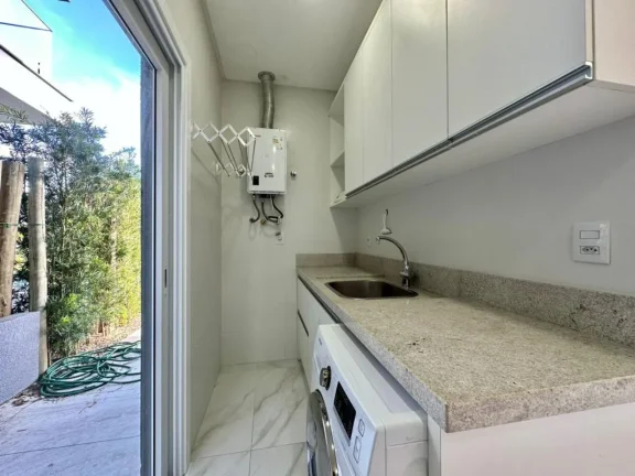 Imagem Casa em Condominio 4 Dormitórios - Bairro --