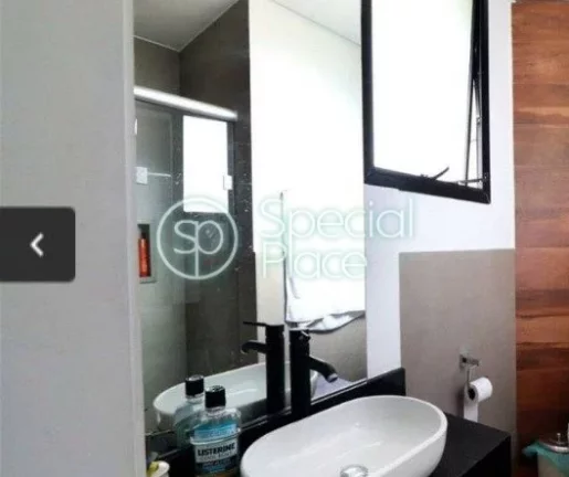 Imagem Apartamento com 200m², 04dormitórios, 04 suítes, 06 banheiros, 03 vagas de garagem. Prédio com l...