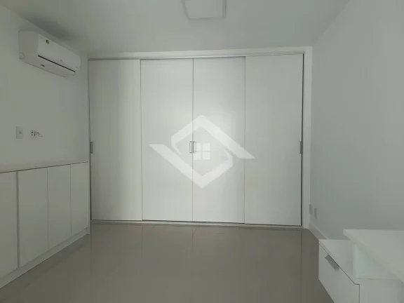 Imagem Apartamento de 2 Quartos para Venda na Barra da Tijuca com 86 m²