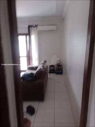 Imagem Casa para Venda em Limeira, Jardim Santa Adélia, 3 dormitórios, 1 suíte, 1 banheiro, 5 vagas